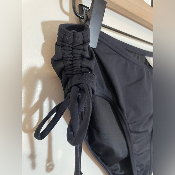 Anne Cole Live In Color Side Tie Black Swim Bottoms Size Large Beach 🏝️ ☀️ - Picture 5 of 7